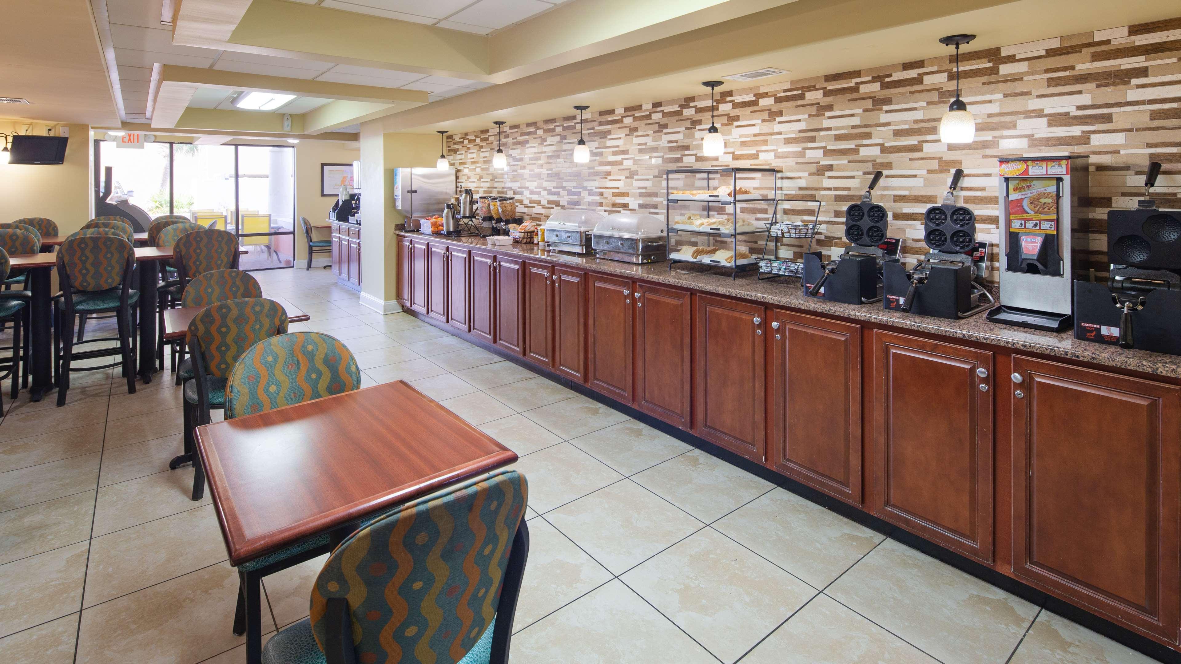 Best Western Ocean Sands Beach Resort North Myrtle Beach Bagian luar foto